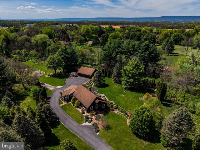 100 BURNT HOUSE RD, Carlisle, PA 17015