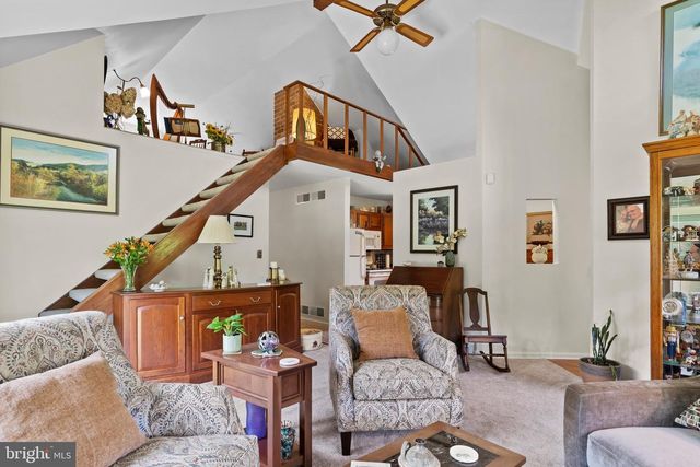 100 BURNT HOUSE RD, Carlisle, PA 17015