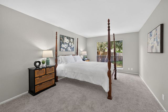2326 Shadow Cliff St, San Antonio, TX 78232
