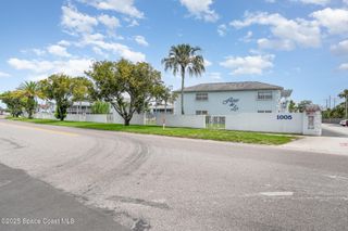 1005 Knox Mcrae Drive, B-210, Titusville, FL 32780