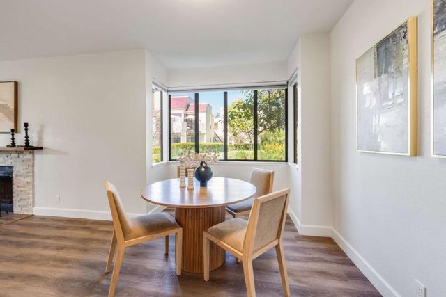 540 Shorebird Circle 21106, Redwood City, CA 94065