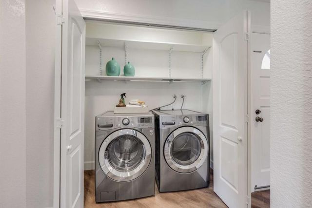 540 Shorebird Circle 21106, Redwood City, CA 94065