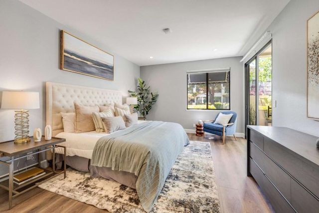 540 Shorebird Circle 21106, Redwood City, CA 94065