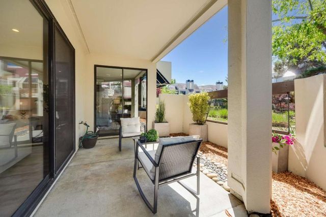 540 Shorebird Circle 21106, Redwood City, CA 94065