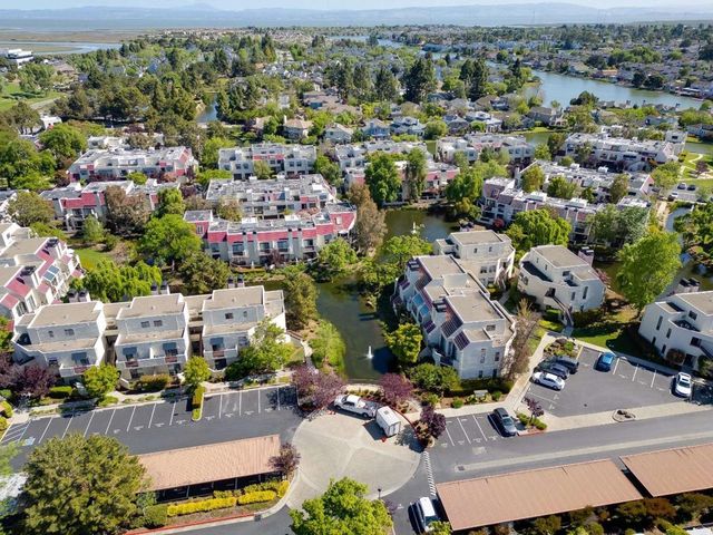 540 Shorebird Circle 21106, Redwood City, CA 94065