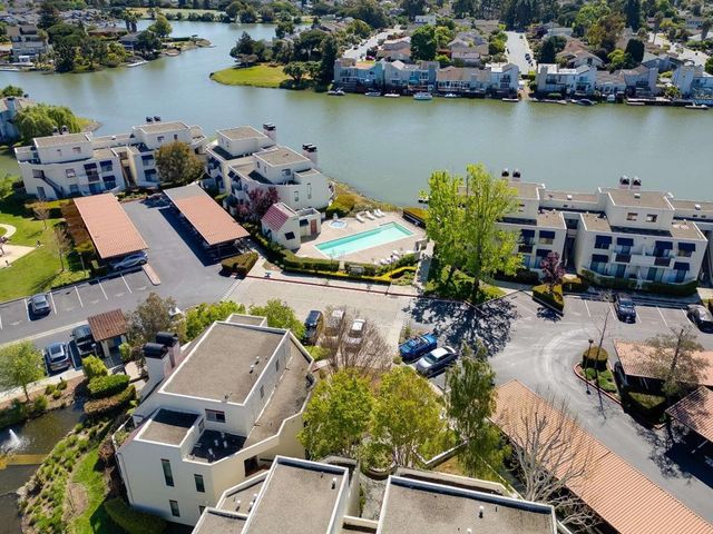 540 Shorebird Circle 21106, Redwood City, CA 94065