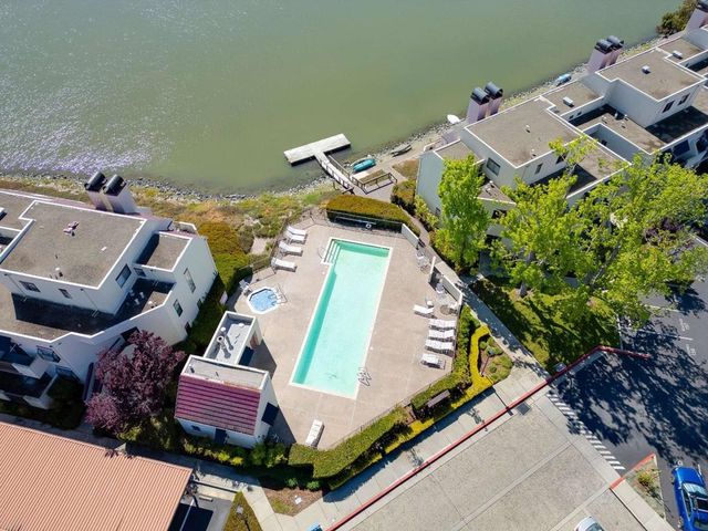 540 Shorebird Circle 21106, Redwood City, CA 94065