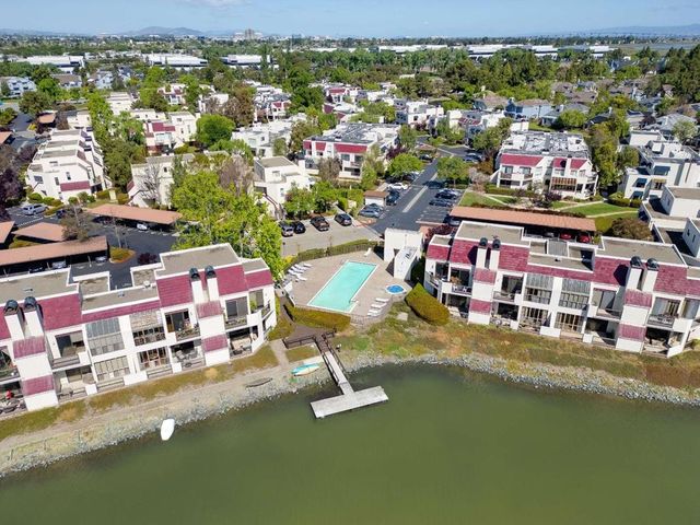 540 Shorebird Circle 21106, Redwood City, CA 94065