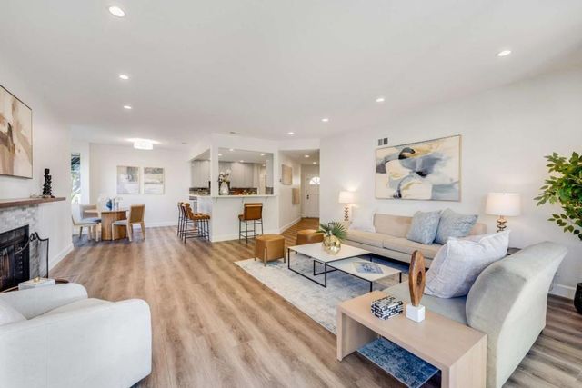 540 Shorebird Circle 21106, Redwood City, CA 94065