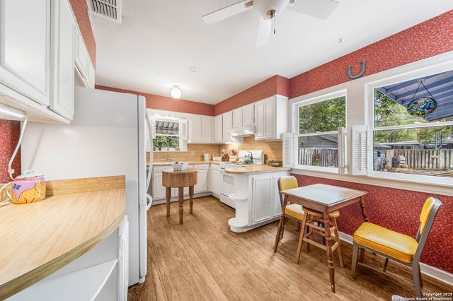 205 Larkwood, San Antonio, TX 78209