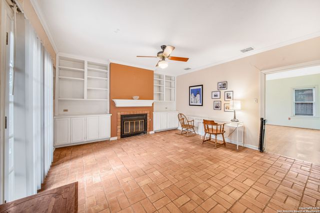 205 Larkwood, San Antonio, TX 78209