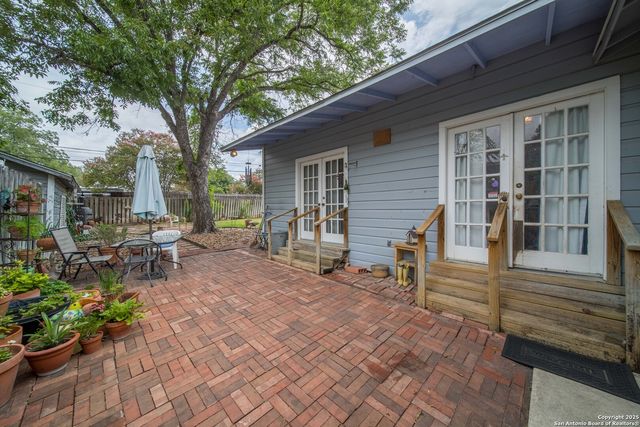 205 Larkwood, San Antonio, TX 78209