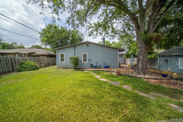 205 Larkwood, San Antonio, TX 78209