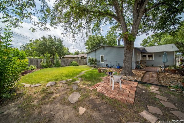 205 Larkwood, San Antonio, TX 78209