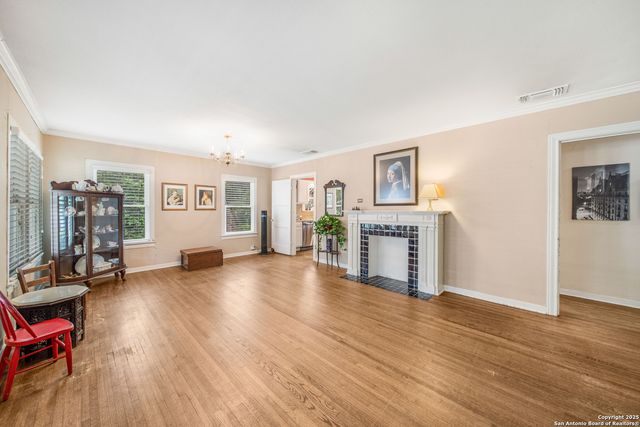 205 Larkwood, San Antonio, TX 78209