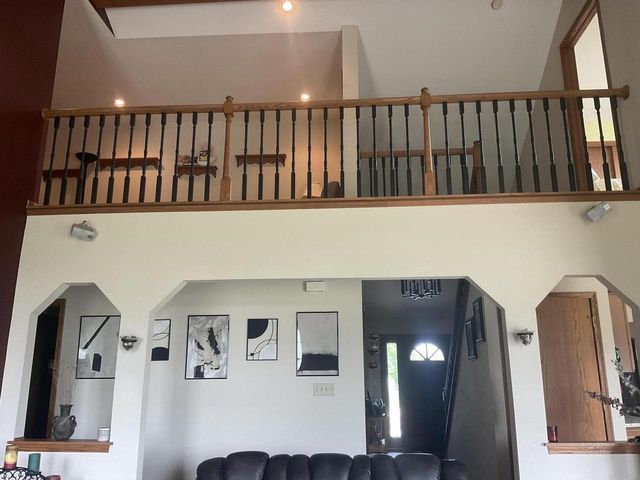 8791 S Clover CIRCLE, Oak Creek, WI 53154