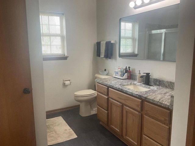 8791 S Clover CIRCLE, Oak Creek, WI 53154