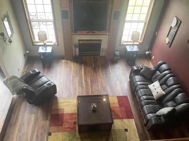 8791 S Clover CIRCLE, Oak Creek, WI 53154