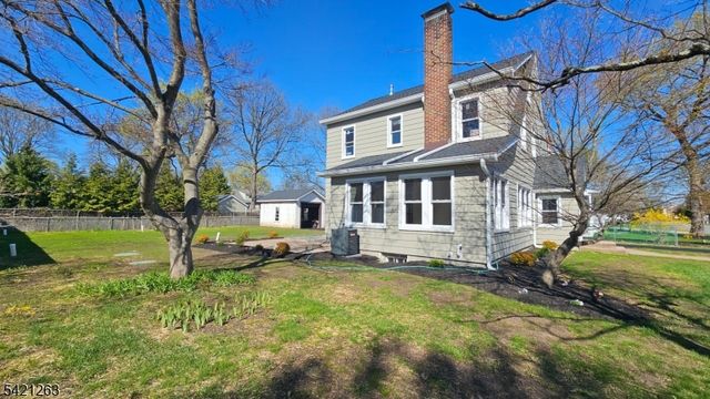 38 Prospect Ave, Pequannock Twp., NJ 07444