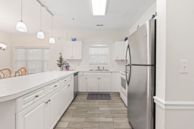 4881 Dahlia Ct Apt 105, Myrtle Beach, SC 29577