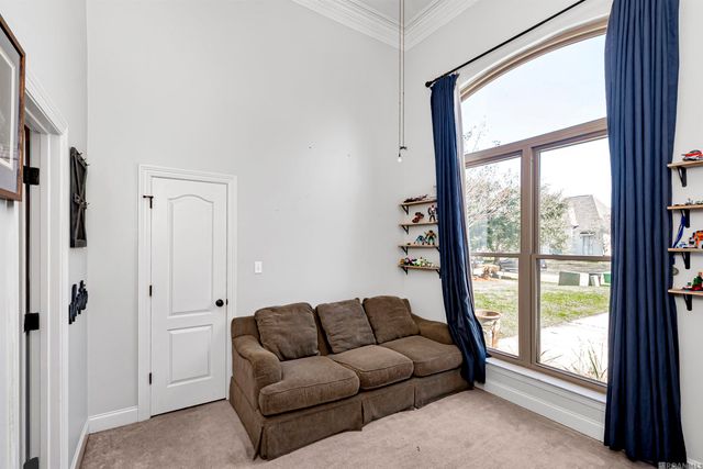 12351 Oak Brook Dr, Geismar, LA 70734