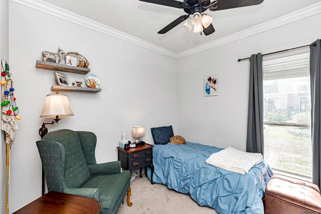 12351 Oak Brook Dr, Geismar, LA 70734