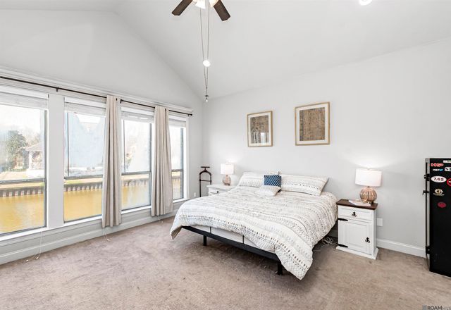 12351 Oak Brook Dr, Geismar, LA 70734