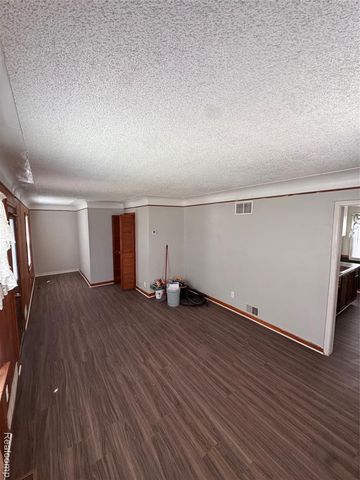 1706 Arcola Street, Garden City, MI 48135