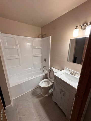 1706 Arcola Street, Garden City, MI 48135