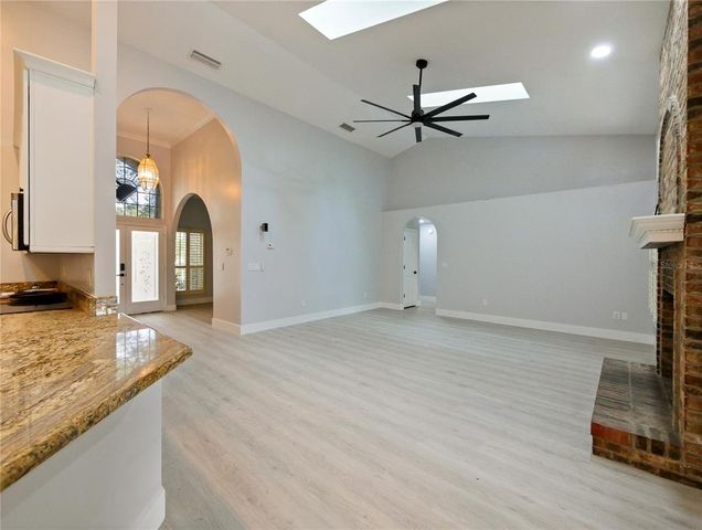 240 SHADY OAKS CIRCLE, Lake Mary, FL 32746