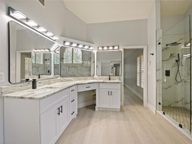 240 SHADY OAKS CIRCLE, Lake Mary, FL 32746
