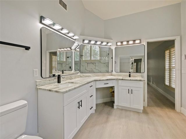 240 SHADY OAKS CIRCLE, Lake Mary, FL 32746