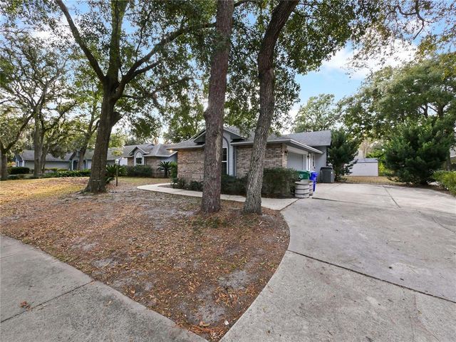 240 SHADY OAKS CIRCLE, Lake Mary, FL 32746