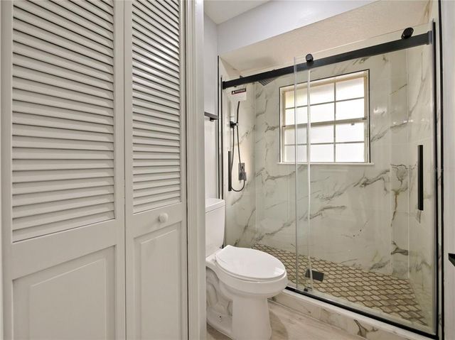 240 SHADY OAKS CIRCLE, Lake Mary, FL 32746
