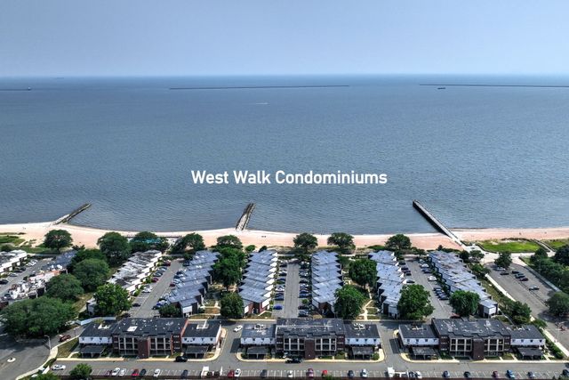 65 West Walk 65, West Haven, CT 06516