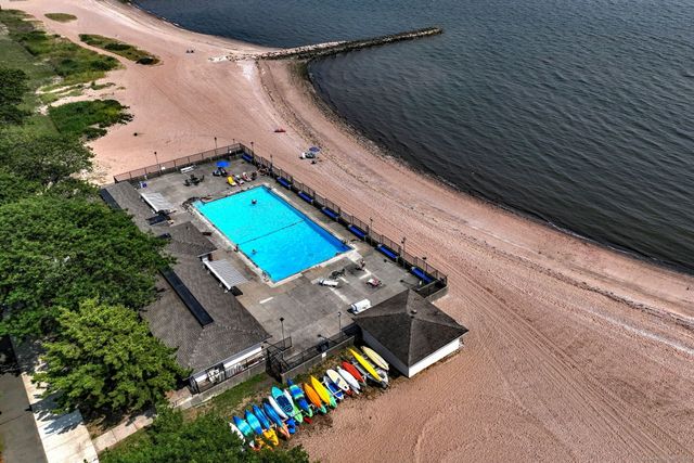 65 West Walk 65, West Haven, CT 06516