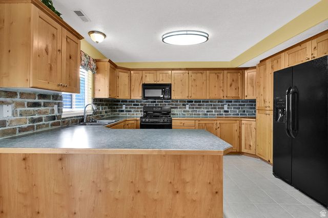 1430 COBBLESTONE LN, Ogden, UT 84404