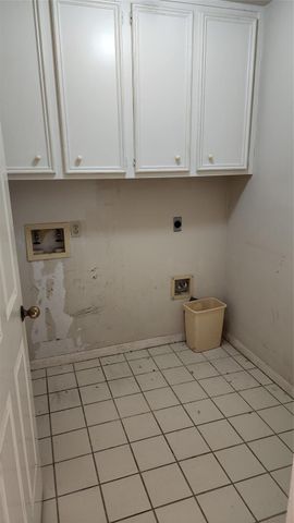 4756 Oakmont Court, League City, TX 77573