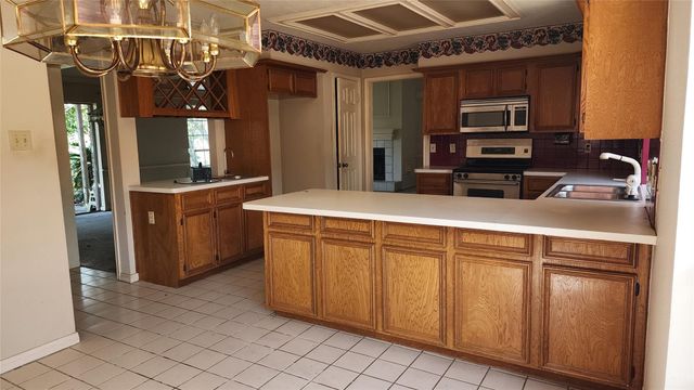 4756 Oakmont Court, League City, TX 77573