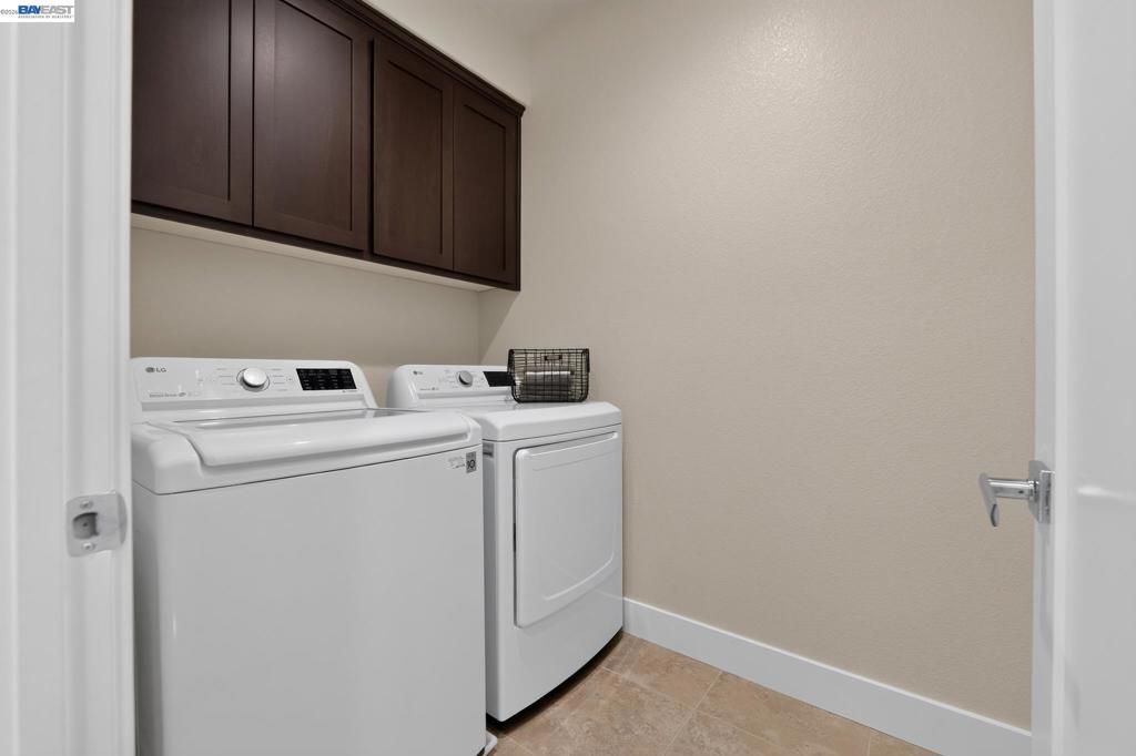 Image 18 of property listing at 4359 Mono Vista St, Dublin, CA 94568