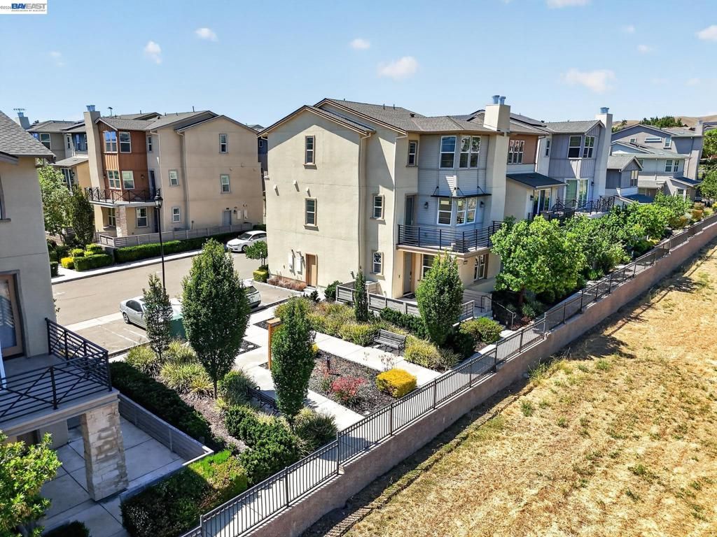 Image 33 of property listing at 4359 Mono Vista St, Dublin, CA 94568
