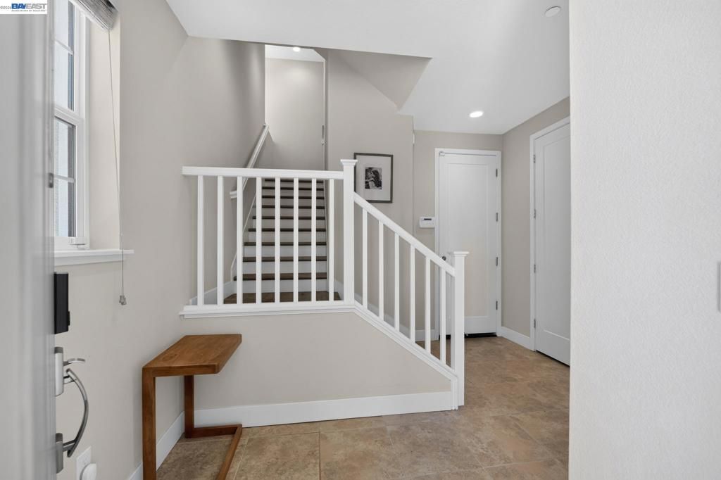 Image 5 of property listing at 4359 Mono Vista St, Dublin, CA 94568