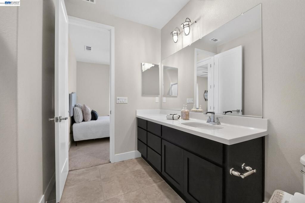 Image 8 of property listing at 4359 Mono Vista St, Dublin, CA 94568