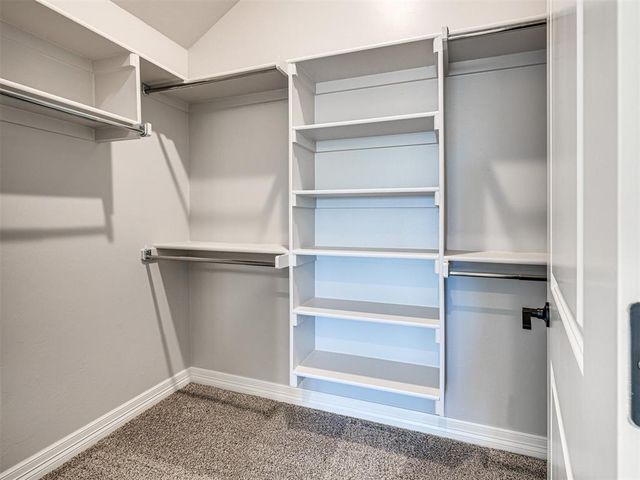 7712 Three Woods Lane, Yukon, OK 73099