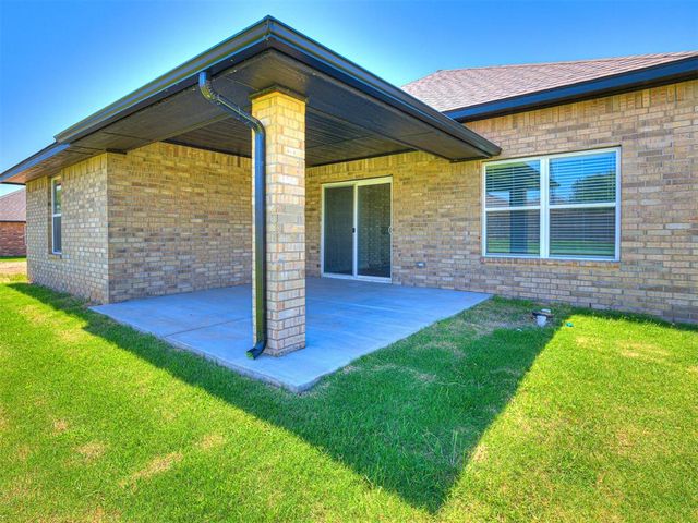 7712 Three Woods Lane, Yukon, OK 73099