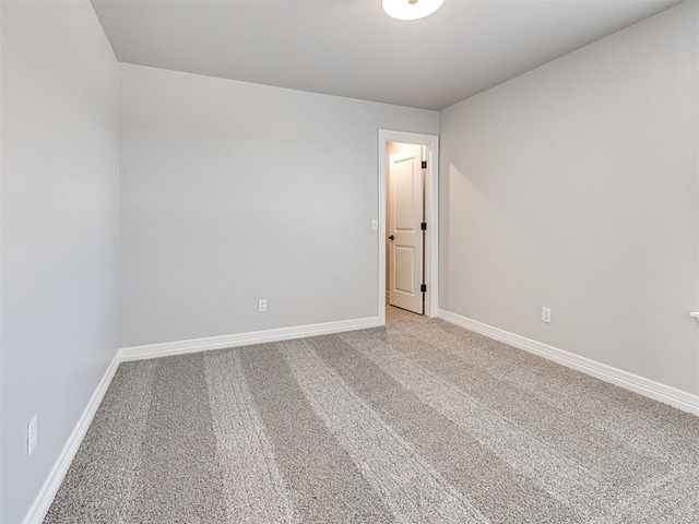 7712 Three Woods Lane, Yukon, OK 73099