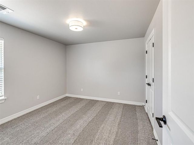 7712 Three Woods Lane, Yukon, OK 73099