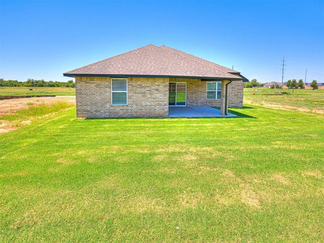 7712 Three Woods Lane, Yukon, OK 73099