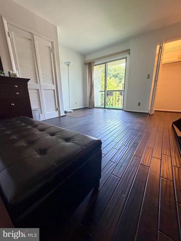 274 W CHELSEA CIR, Newtown Square, PA 19073