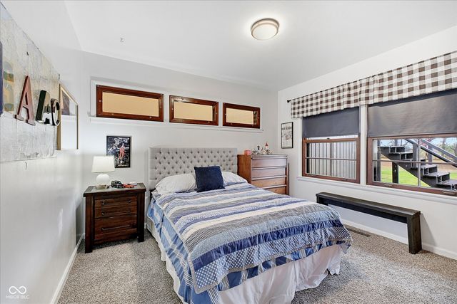 112 W 60th Street, Anderson, IN 46013